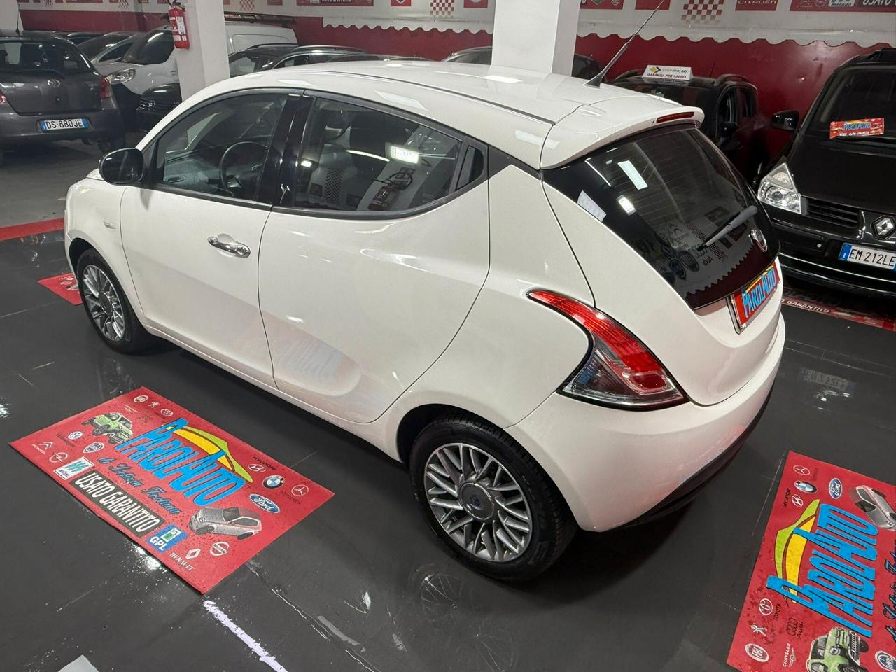 Lancia Ypsilon 1.2 69cv Platinum - 2011