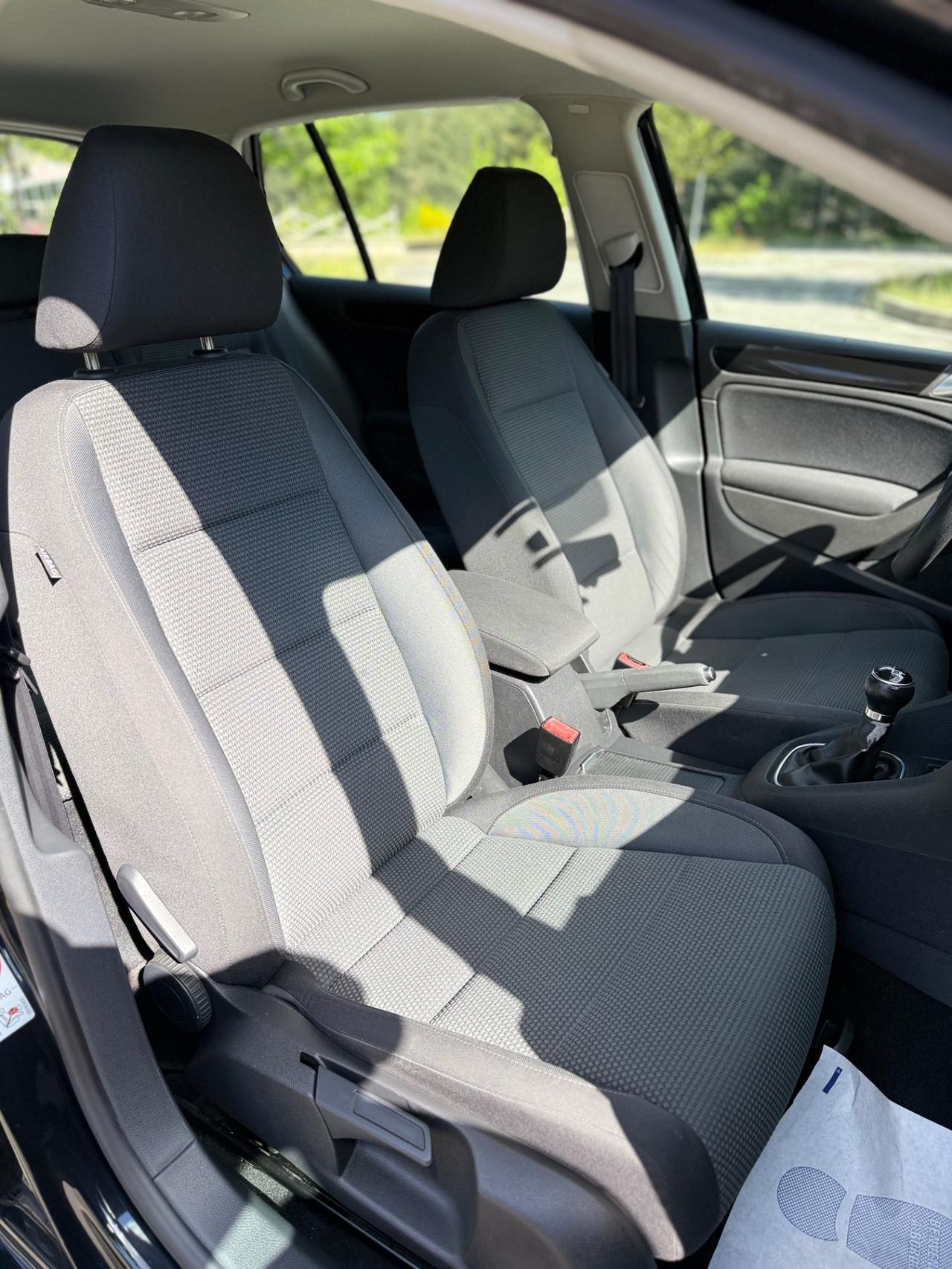 Volkswagen Golf 1.6 TDI DPF 5p. BlueMotion