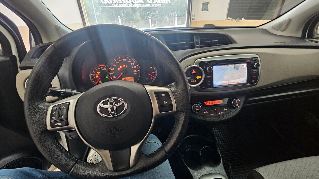Toyota Yaris 1.0 5 porte Lounge