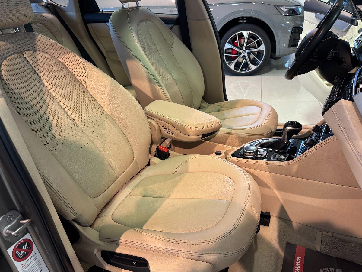 BMW Serie 2 218d Active Tourer Luxury Tetto Pelle