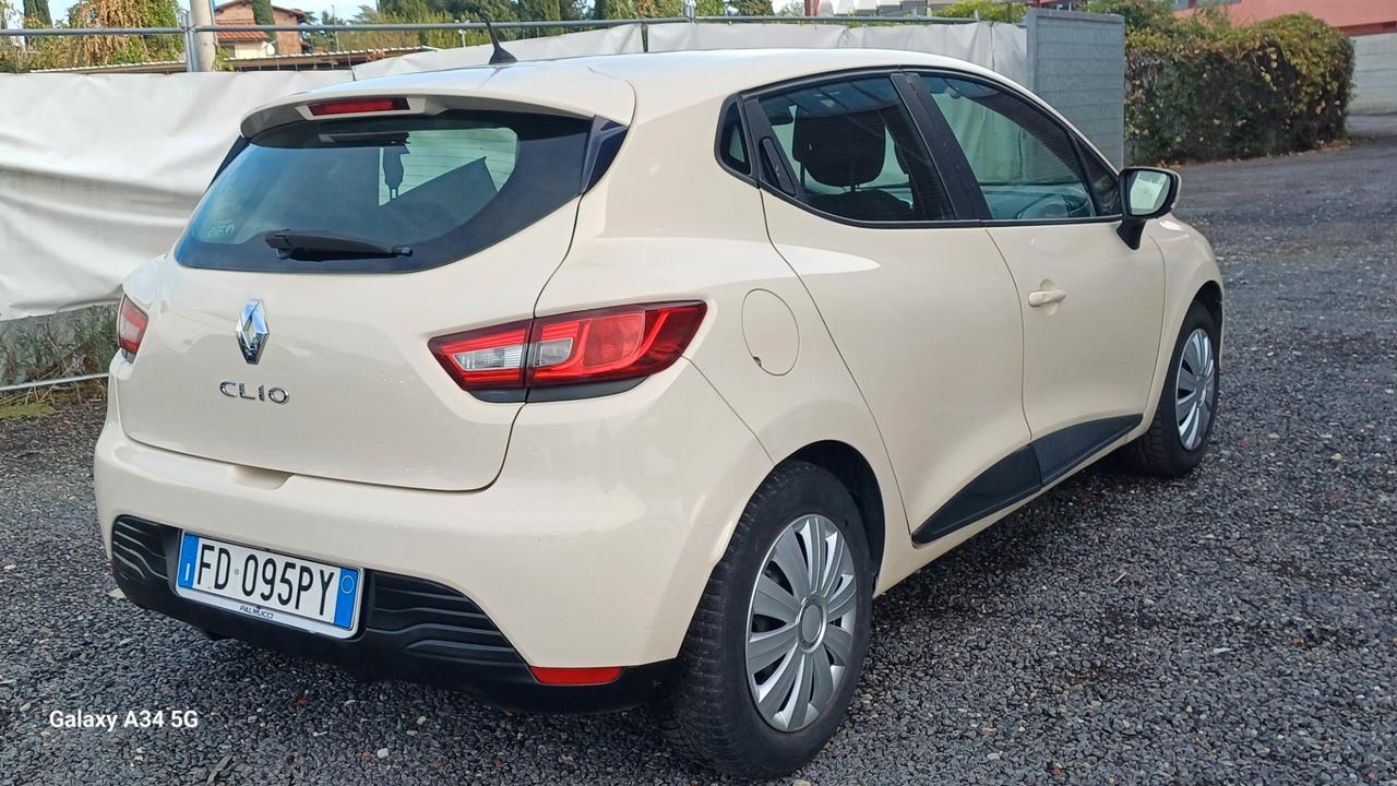 Renault Clio 1.2 75CV 5 porte Intens