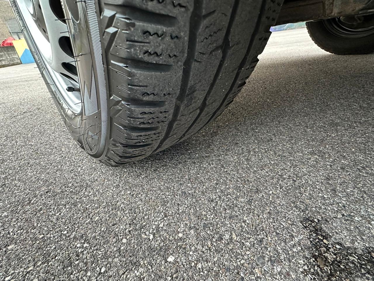 VW TRANSPORTER CON GANCIO TRAINO SUPER PREZZO!