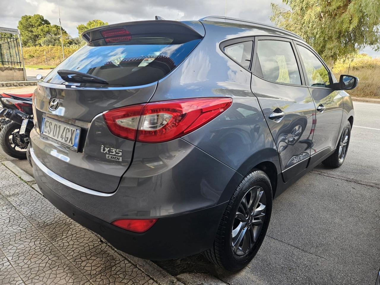 HYUNDAI ix35 1.7CRDi 85kw 115cv 2WD XPOSSIBLE