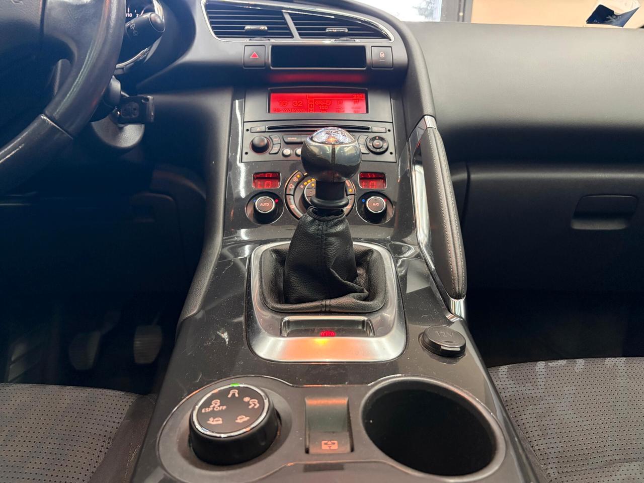 Peugeot 3008 1.6 HDi 112CV Premium