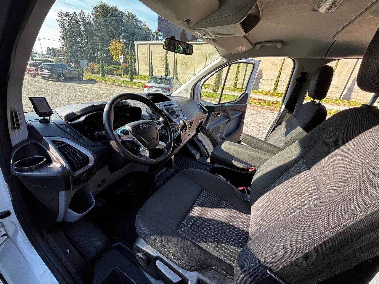Ford Tourneo Custom N1 5 posti DISTRIBUZIONE APPENA ESEGUITA IN