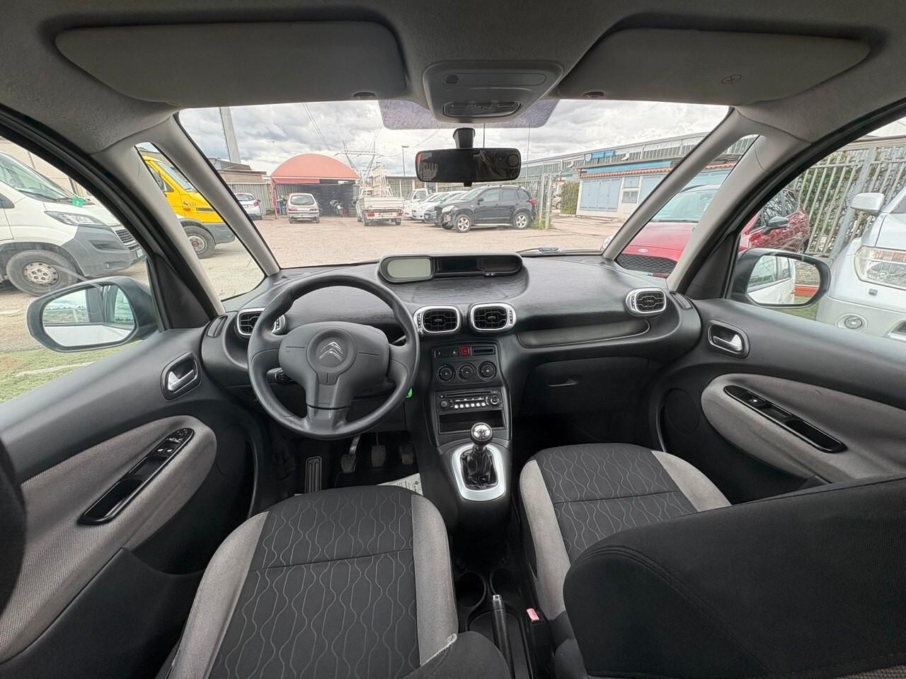 Citroen C3 Picasso 1.6 HDI 9H06 | DIESEL DV6DTED-9HP-9H06 CC 1560 CV 92 KW 68 MULTISPACE, 5