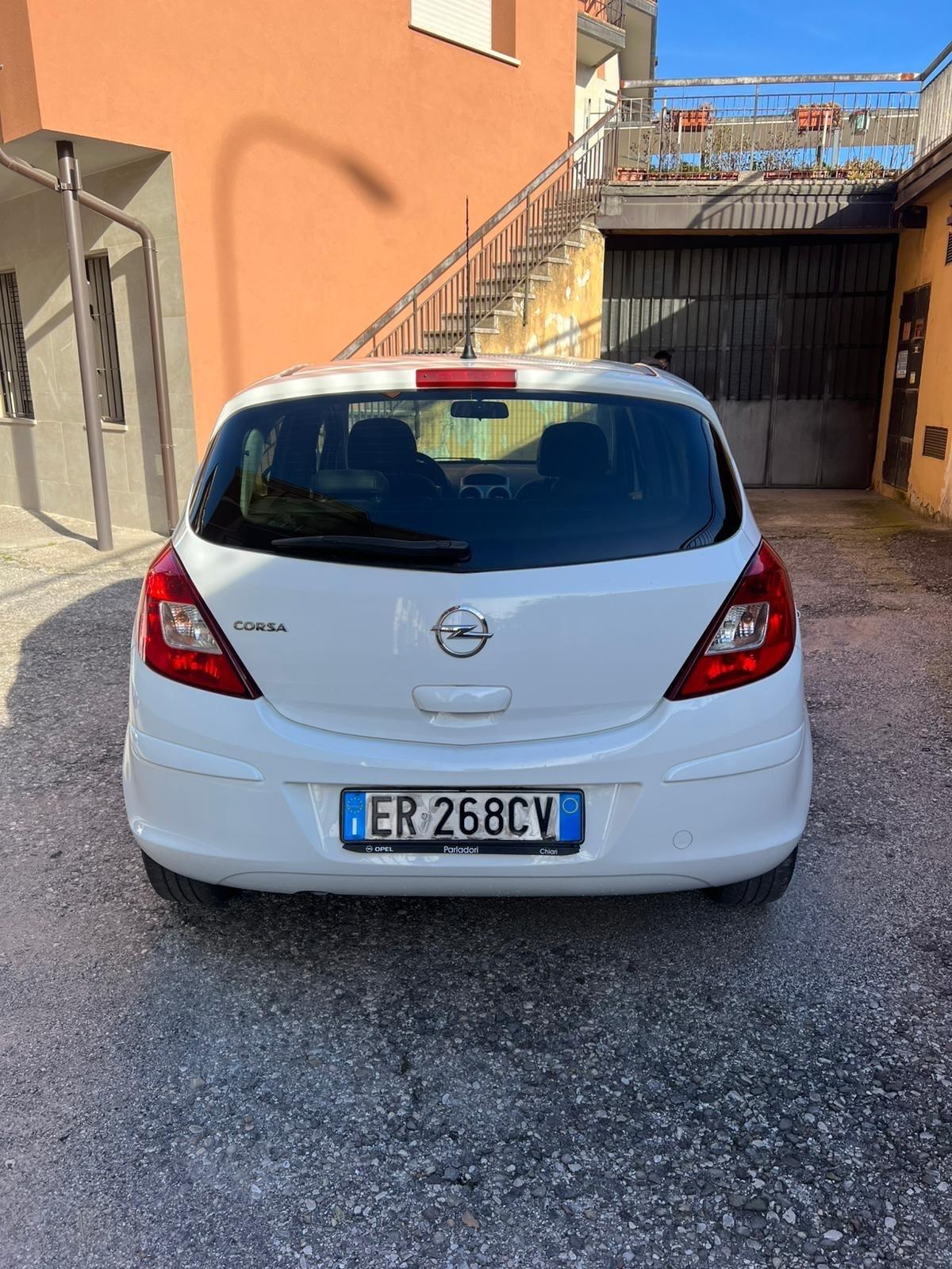 Opel Corsa 1.4 16V 5 porte Start&Stop Sport
