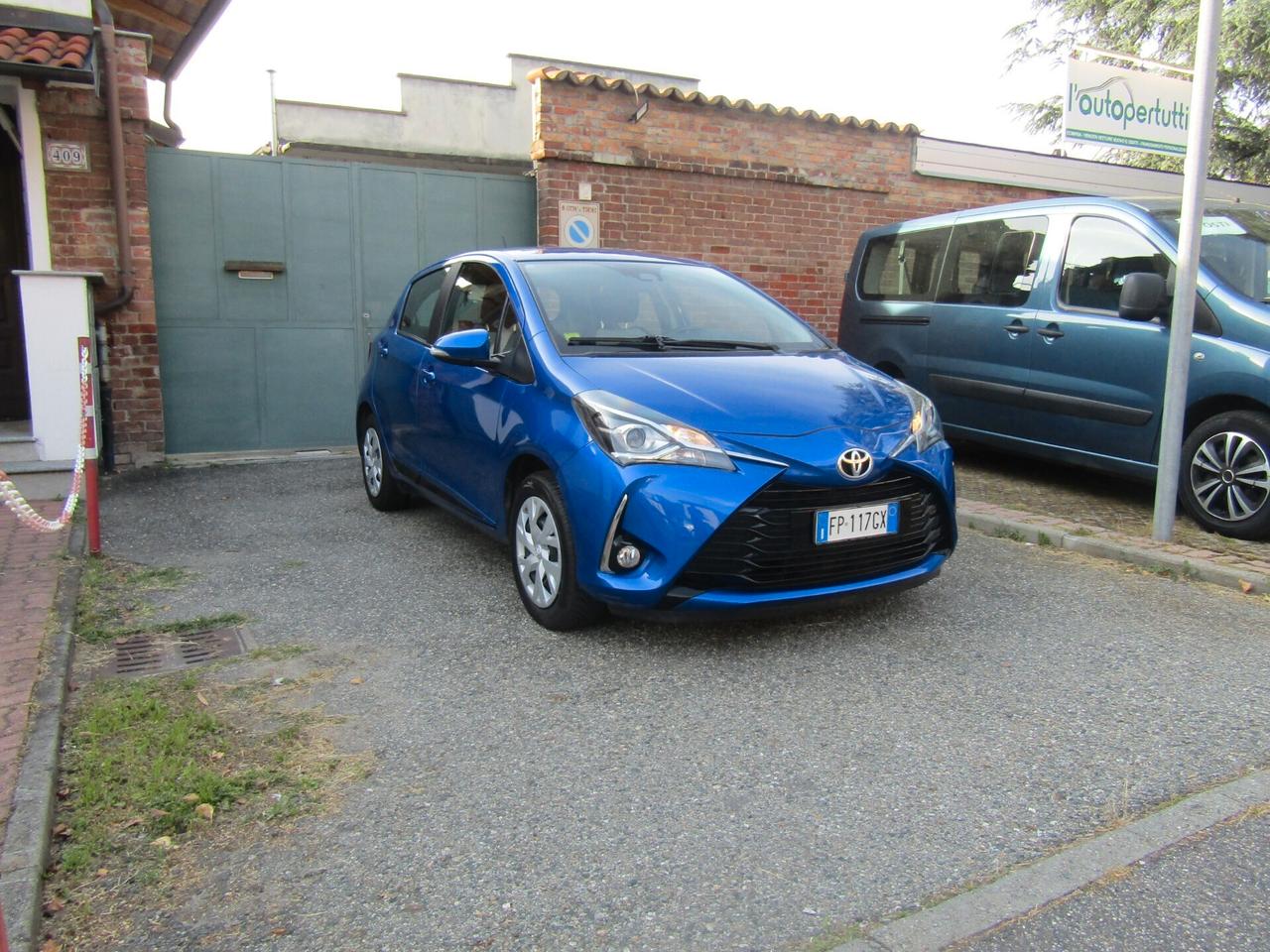 Toyota Yaris 1.0 70CV "49.400 km" Bluetooth, Camera p., ADAS