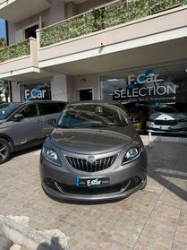 Lancia Ypsilon 1.0 FireFly 5 porte S&S Hybrid Silver