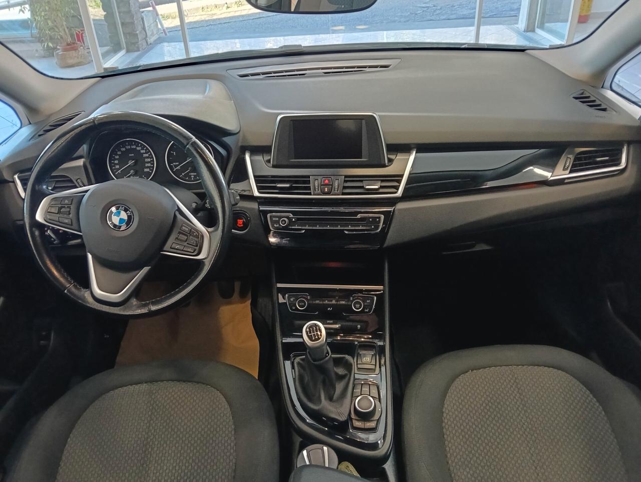 Bmw 216 218d Active Tourer Advantage