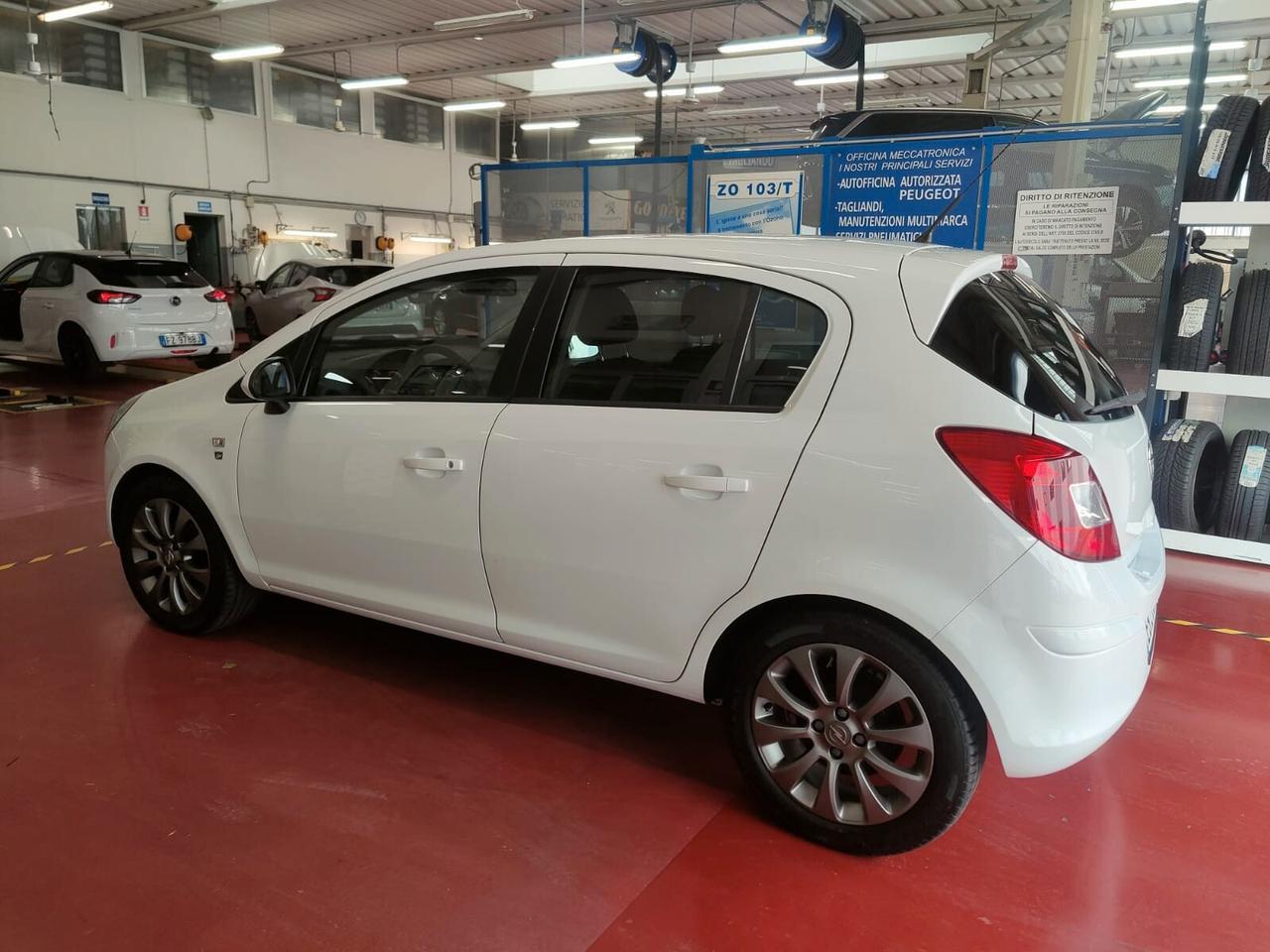Opel Corsa 1.2 5 porte Easytronic Enjoy