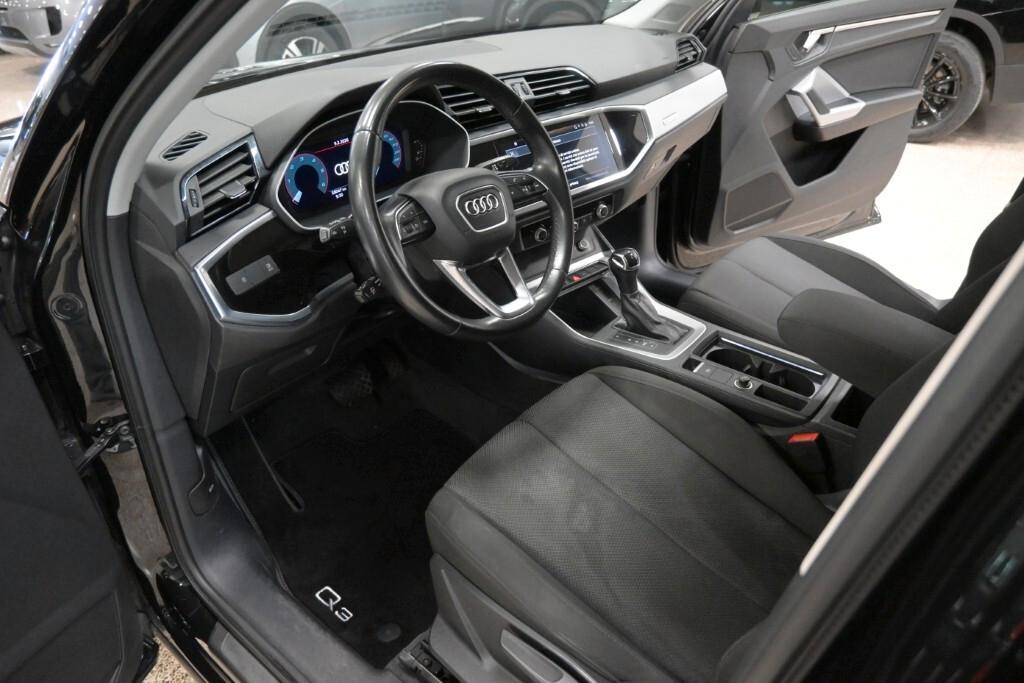 Audi Q3 35 TDI S tronic Business