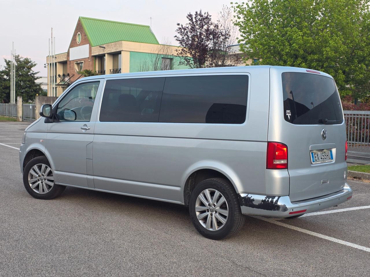 Volkswagen Caravelle 2.0 BiTDI 180CV DSG Highline