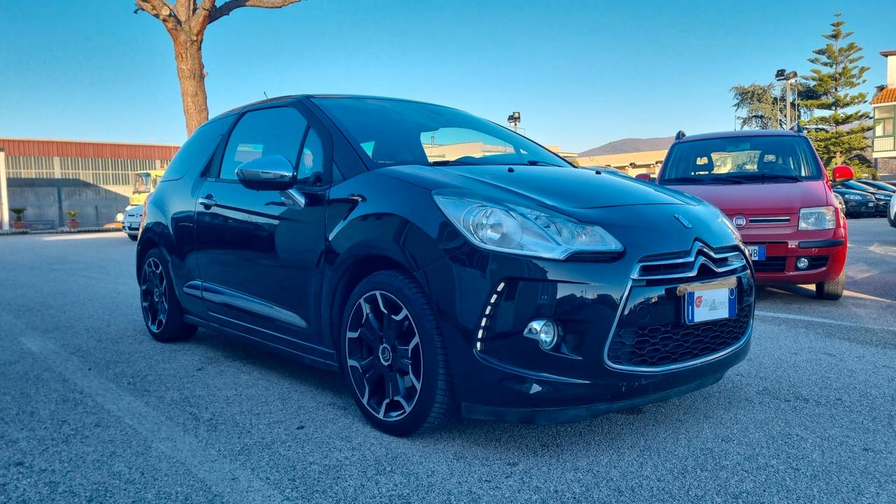 Ds DS3 3 1.4 HDi 70 Just Black-68CV-50KW-