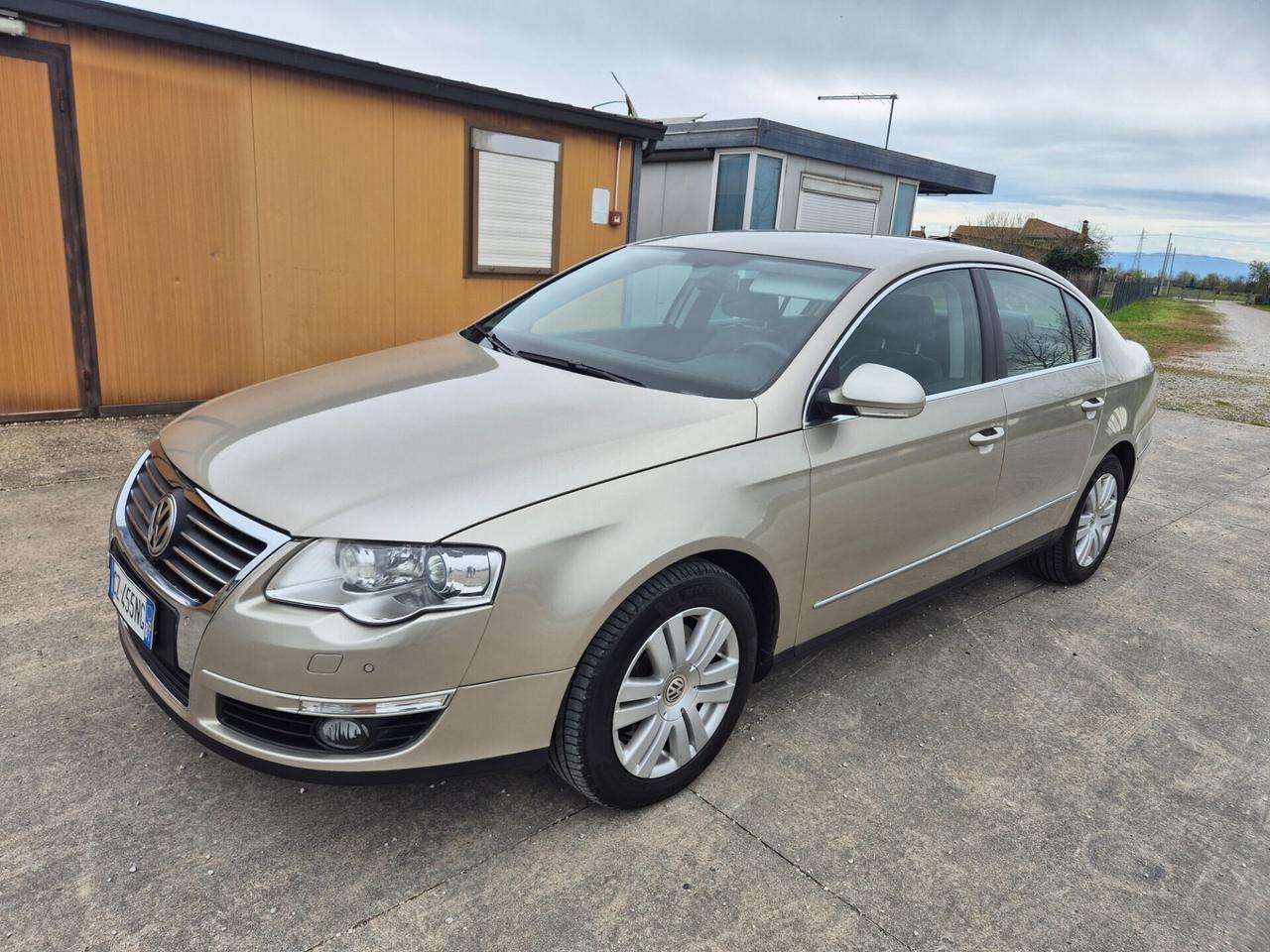 Volkswagen Passat 2.0 16V FSI Highline automatico