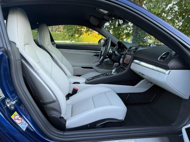 PORSCHE Cayman 2.0 Style Edition