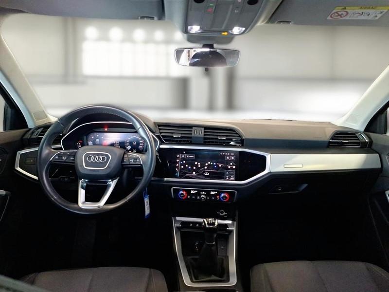 AUDI Q3 35 TDI Business