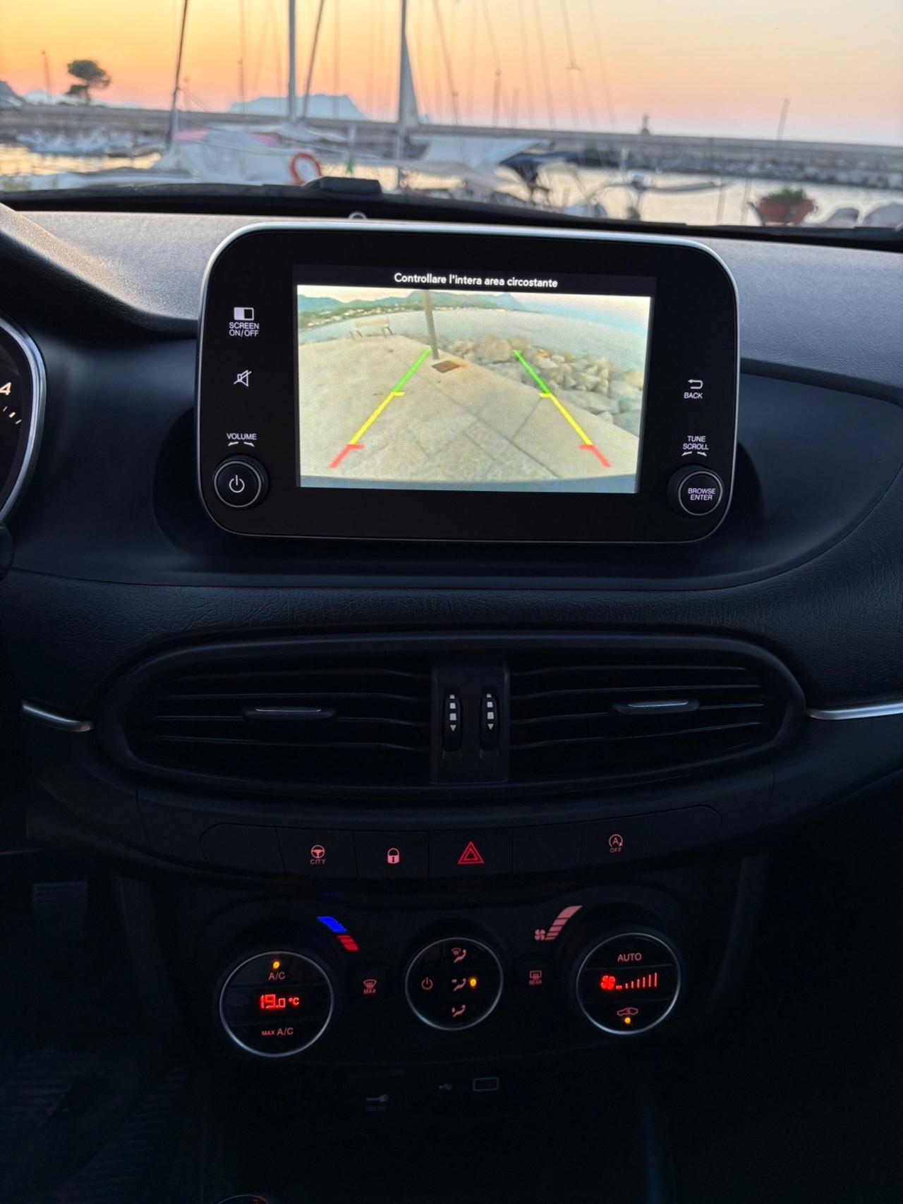 Fiat Tipo 1.6 Mjt S&S SW Lounge