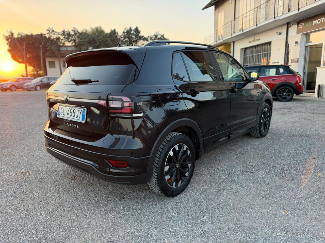 Volkswagen T-Cross 1.0 TSI Style BMT R-LINE