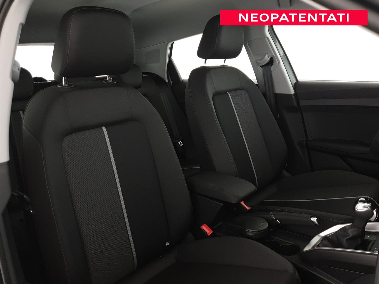 Allstreet 30TFSI 116CV S tronic Identity Contrast