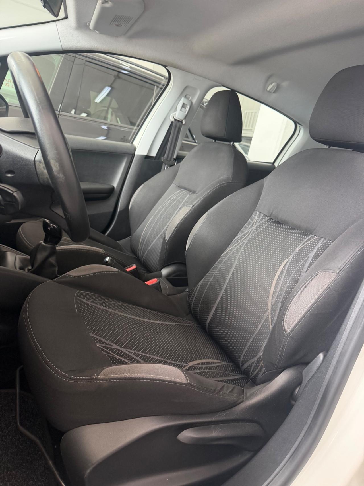 Peugeot 208 1.2 BENZ 5 porte FINANZIABILE