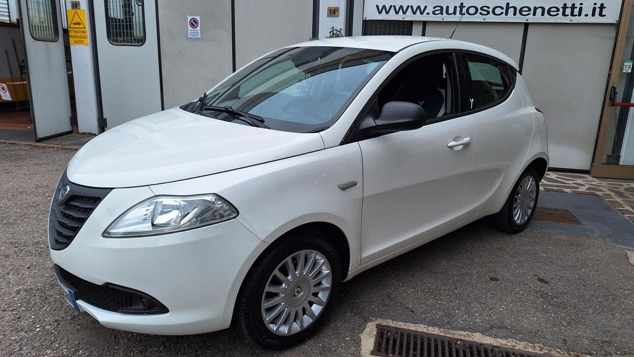 Lancia Ypsilon 1.2 69 CV 5 porte GPL Ecochic Gold