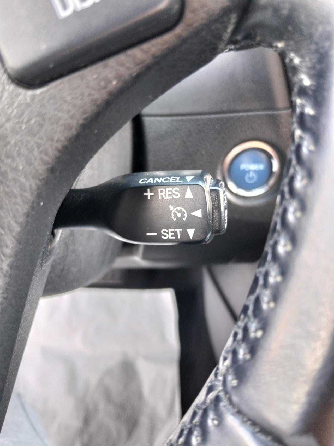 Toyota Auris Touring Sports 1.8 Hybrid Automatic*Navi*Camera