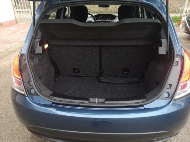 LANCIA Ypsilon 1.0 FireFly 5 porte S&S Hybrid Silver