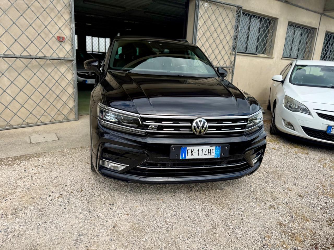 Volkswagen Tiguan 2.0 BiTDI SCR DSG 4MOTION Advanced R-Line BMT