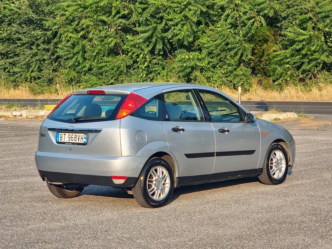 Ford Focus 1.6i 16V cat 5p. Ghia 2001 E3 Manuale