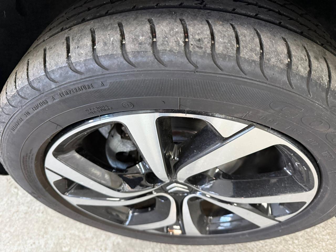 Citroen C3 1.2 Benzina 110cv Elle