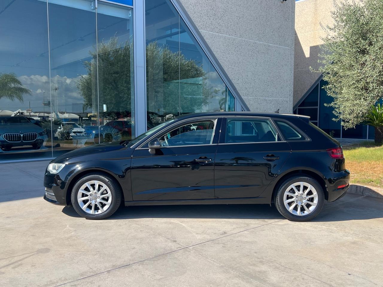 Audi A3 SPB 1.4 110CV g-tron Attraction