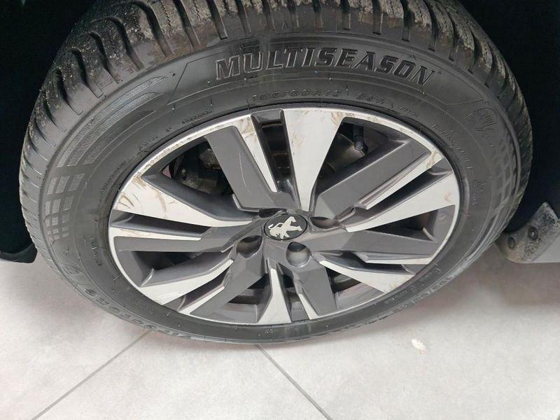 Peugeot 2008 1° serie PureTech 82 Allure + GPL 800€
