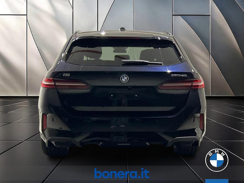 BMW i5 Touring xDrive40