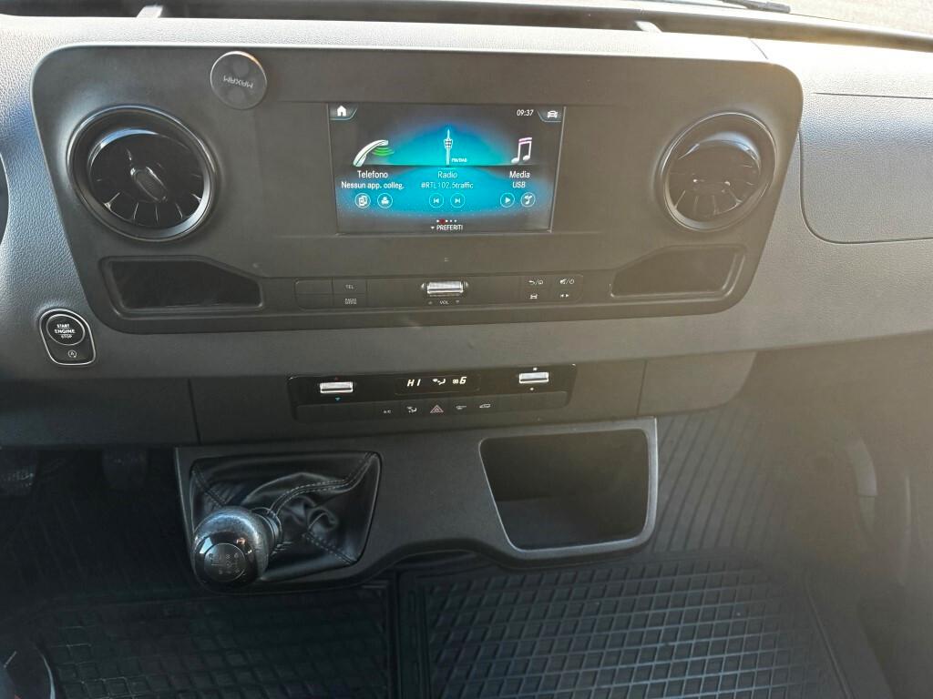 Mercedes-Benz Sprinter Cargo Van