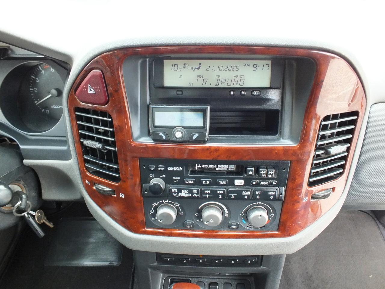 MITSUBISHI PAJERO 3.2 16V DI-D CORTO GLX