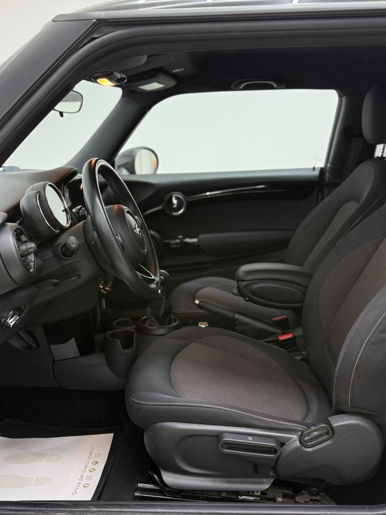 Mini Cooper D 1.5 116cv