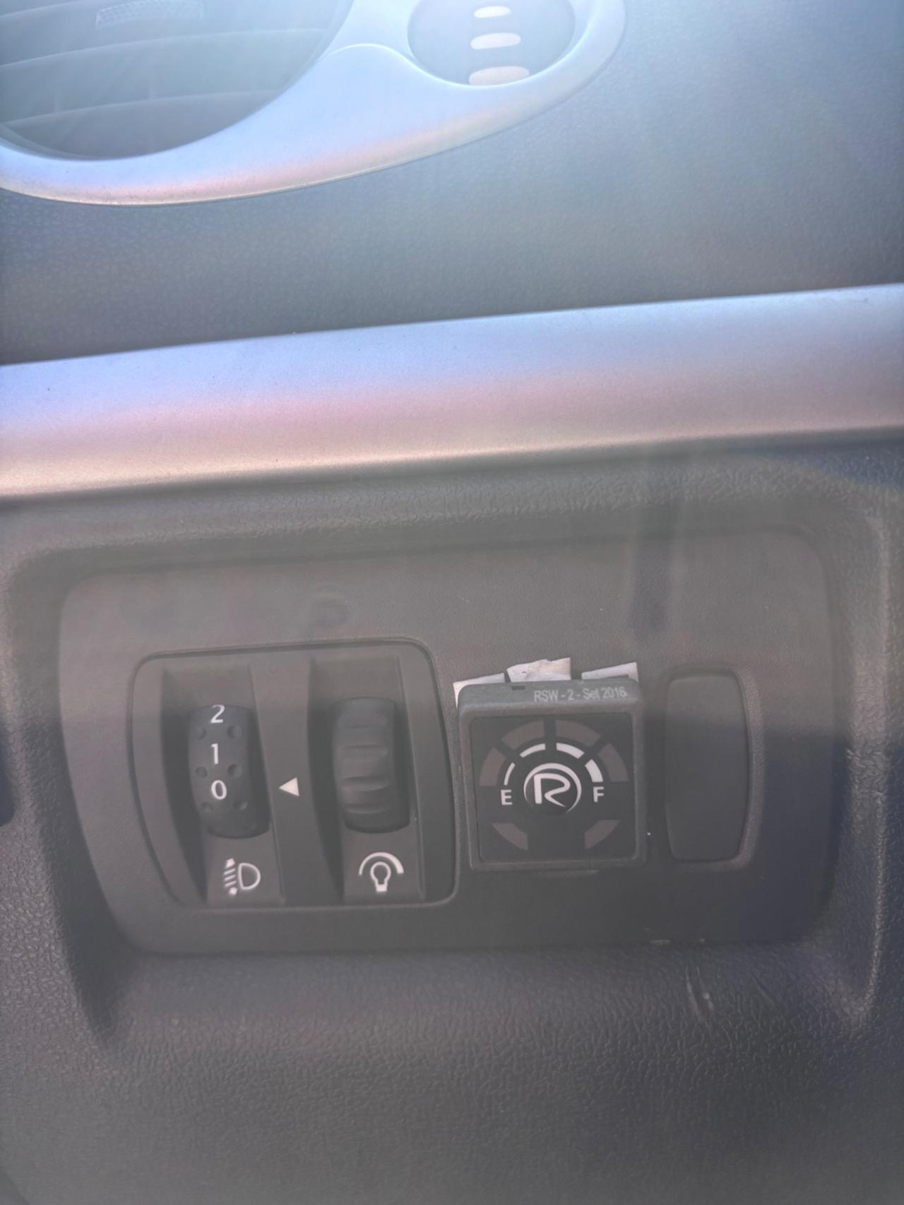 Renault Clio 1.2 16V 5 porte Dynamique