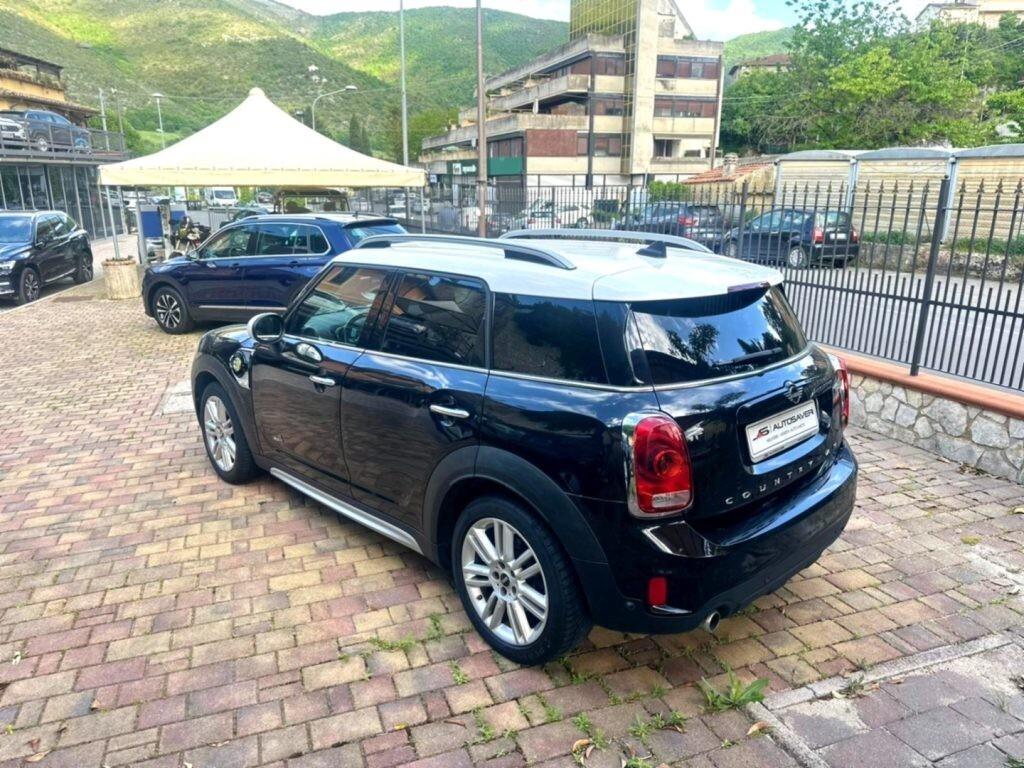 MINICountryman1.5CooperSEHypeCountrymanALL4Automat