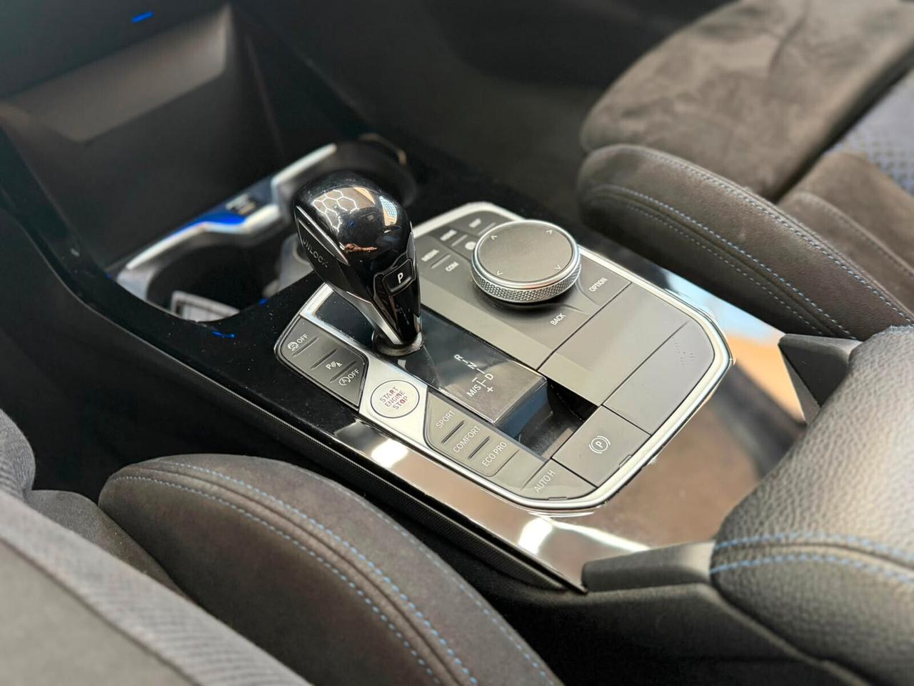 Bmw 118 118d 5p. Msport