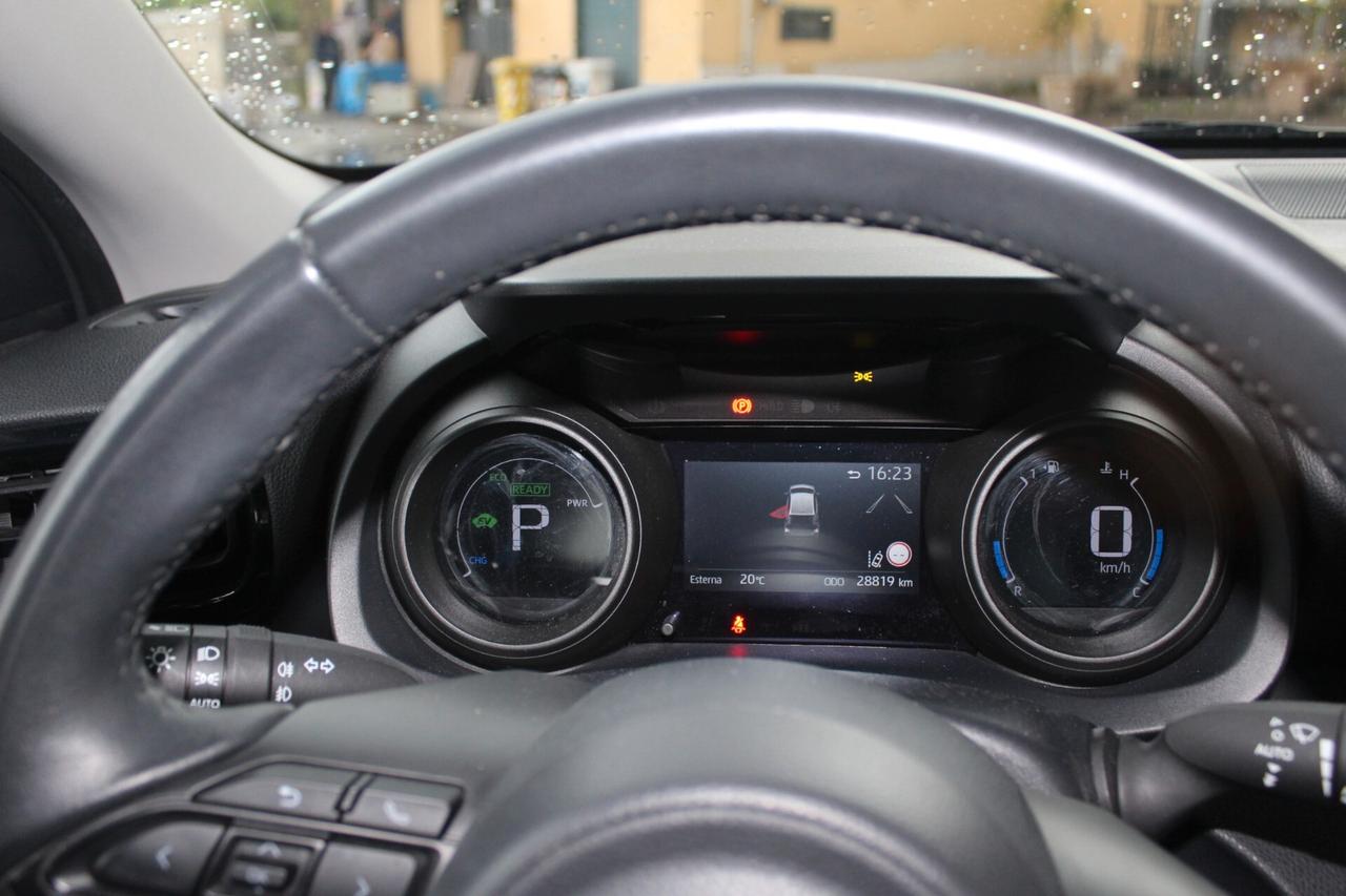 Toyota Yaris HYBRID TREND