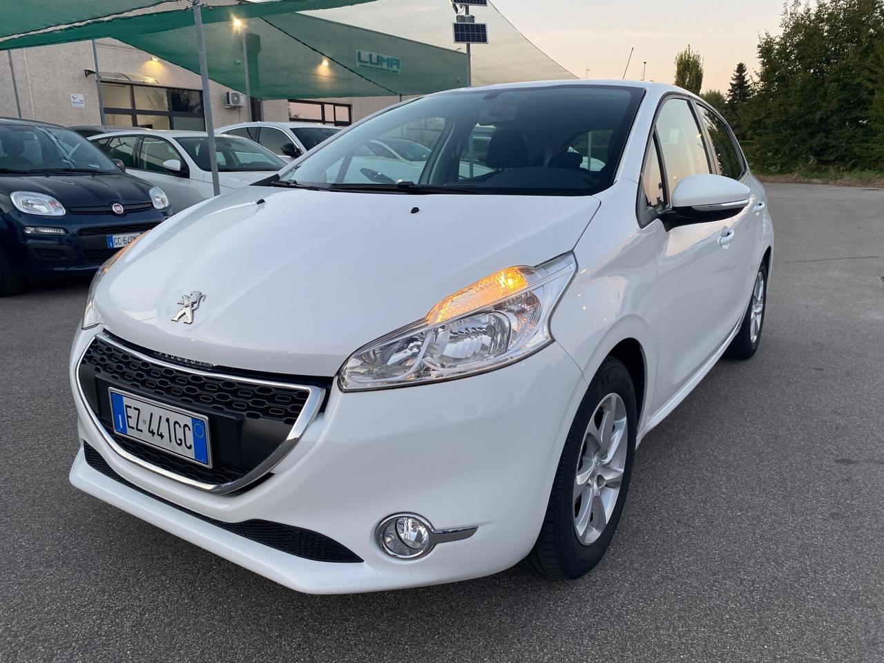 Peugeot 208 1.2 82 Cv 5 porte