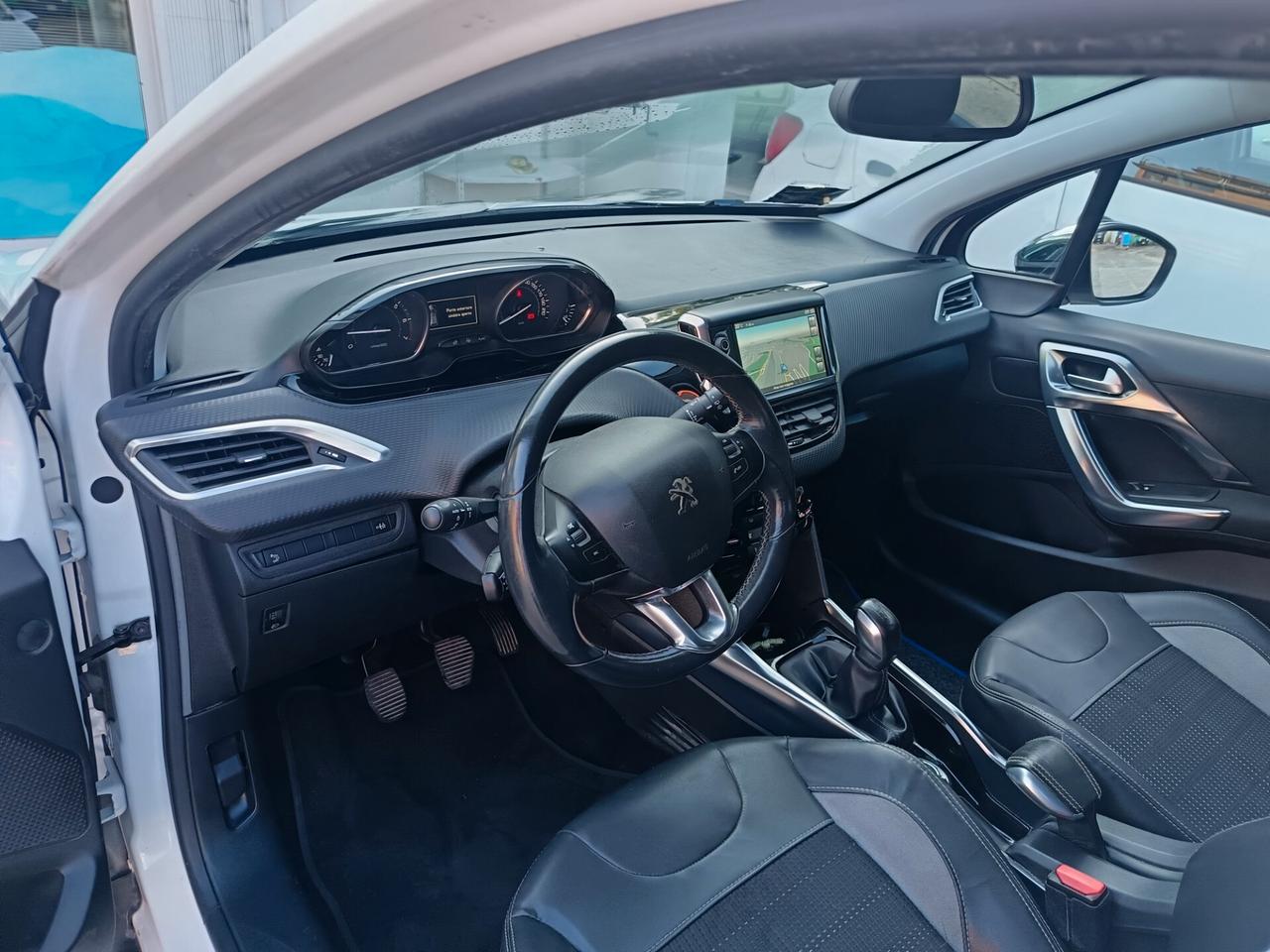 Peugeot 2008 1.6 VTi 120CV Allure