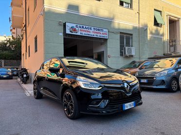 Renault Clio TCe 12V 90 CV 5 porte Moschino Intens PREZZO REALE