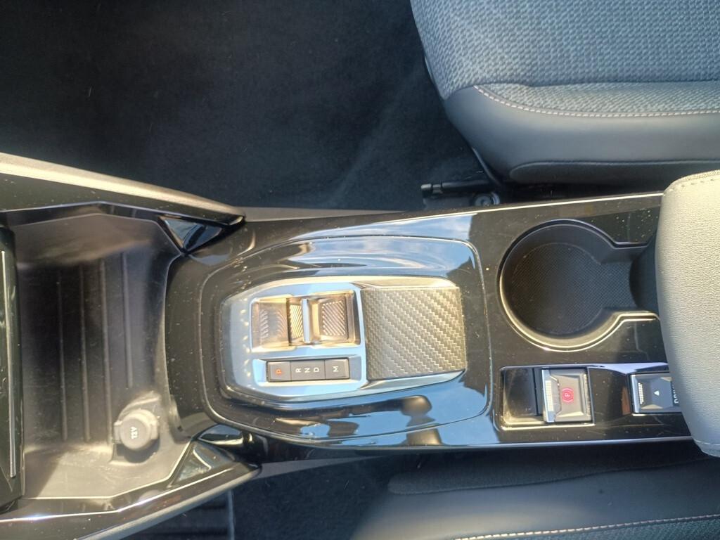 Peugeot 2008 1.2 130cv EAT8 Allure