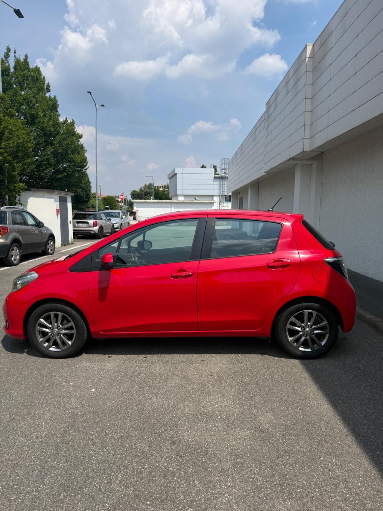 Toyota Yaris 1.0 5 porte