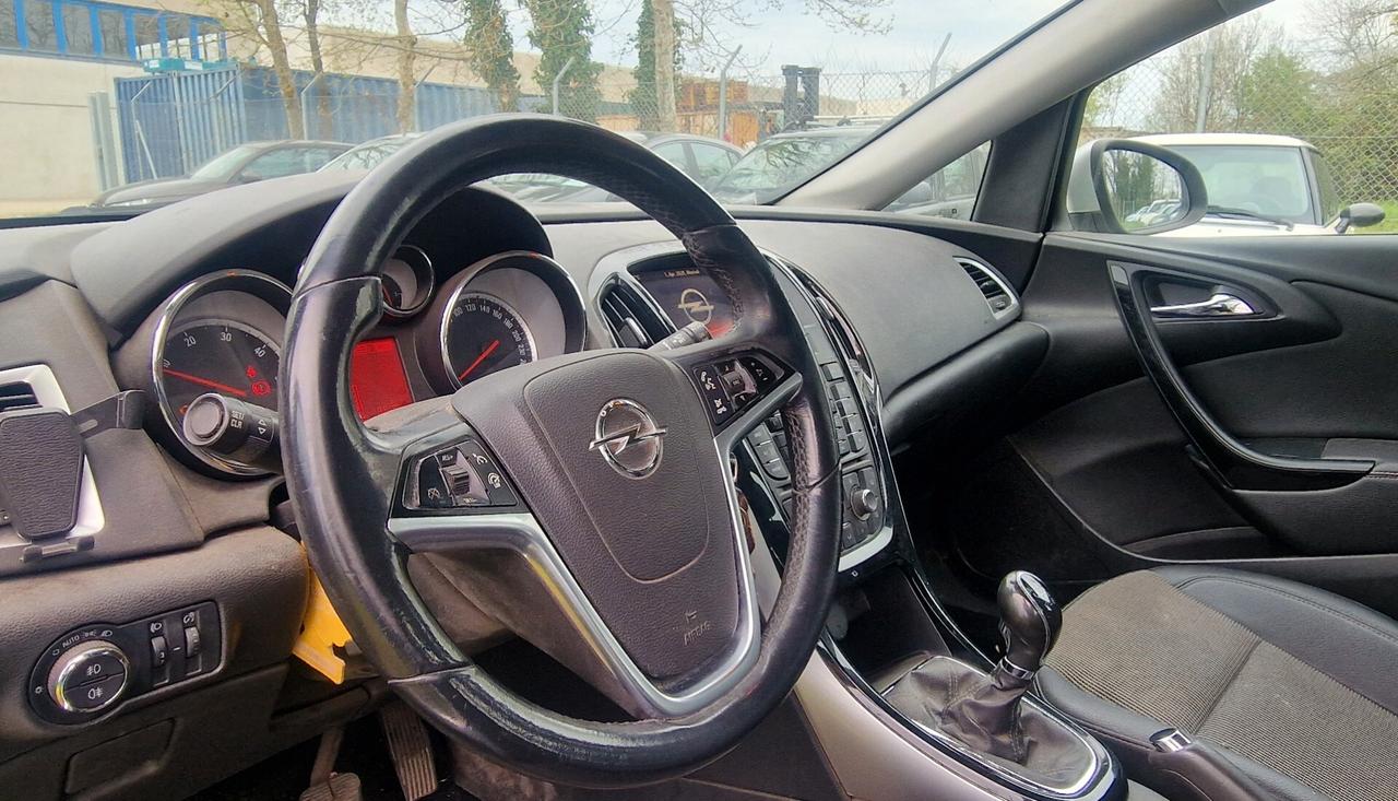 Opel Astra 1.6 CDTI 136CV EcoFLEX S&S 5 porte Cosmo
