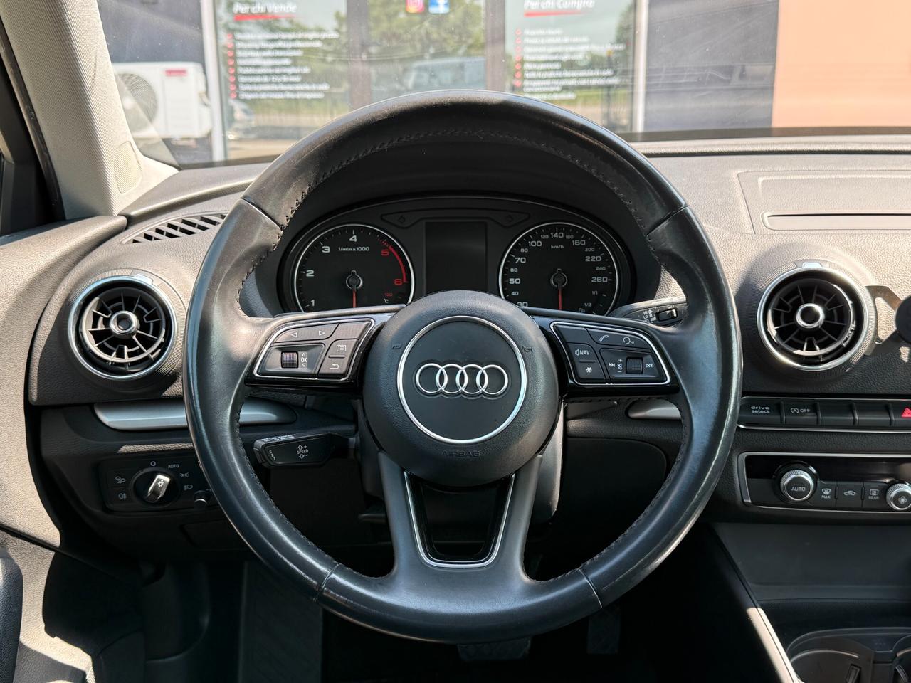 Audi A3 Sedan 1.6 TDI 116 CV Business