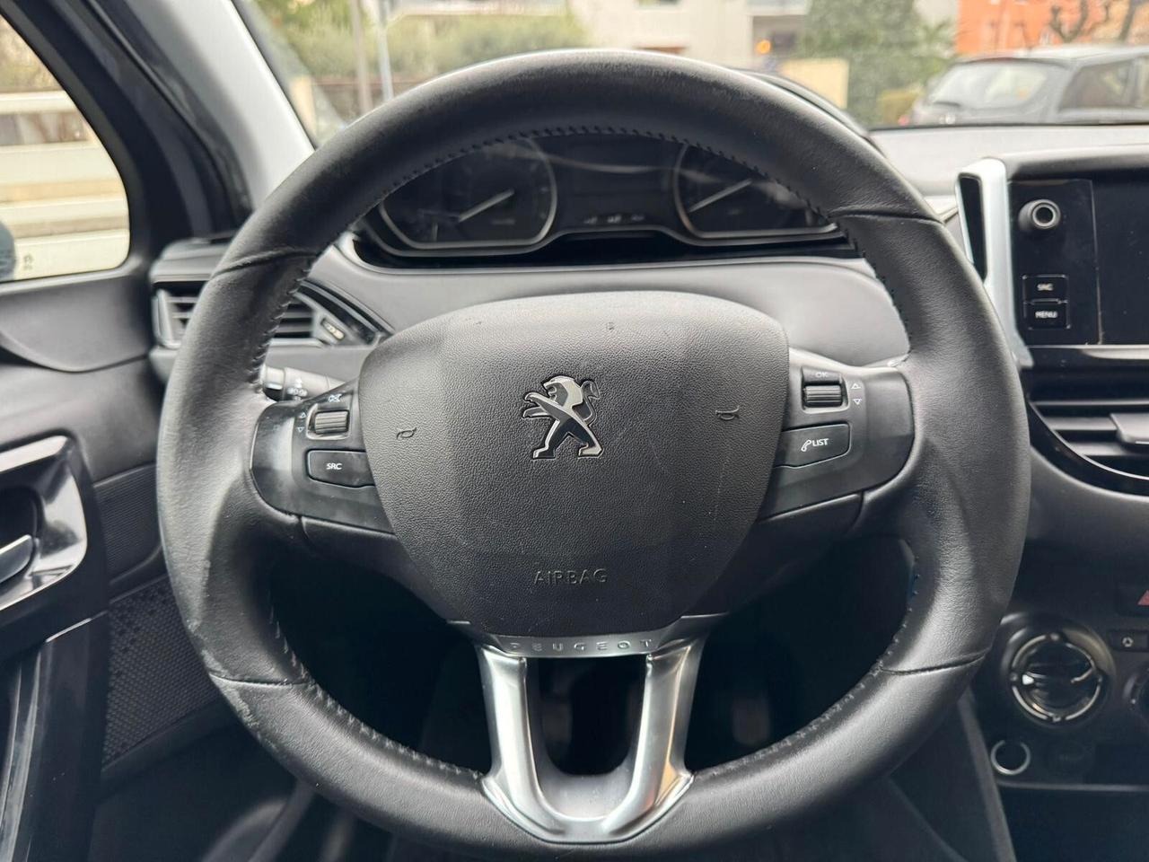 PEUGEOT 208 PureTech 82 5p ALLURE NEOPAT