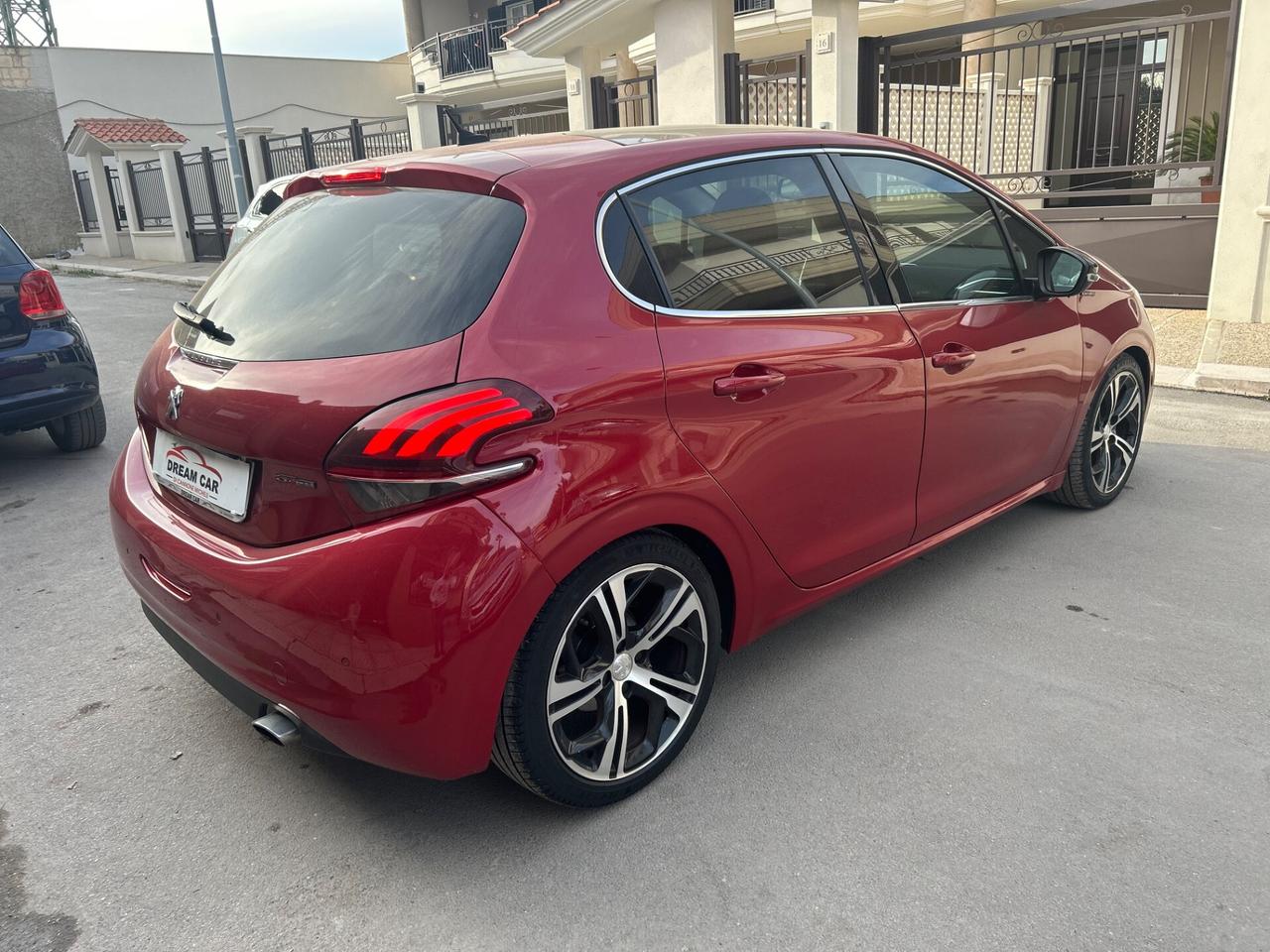 Peugeot 208 PureTech Turbo 110 S&S 5 porte GT Line